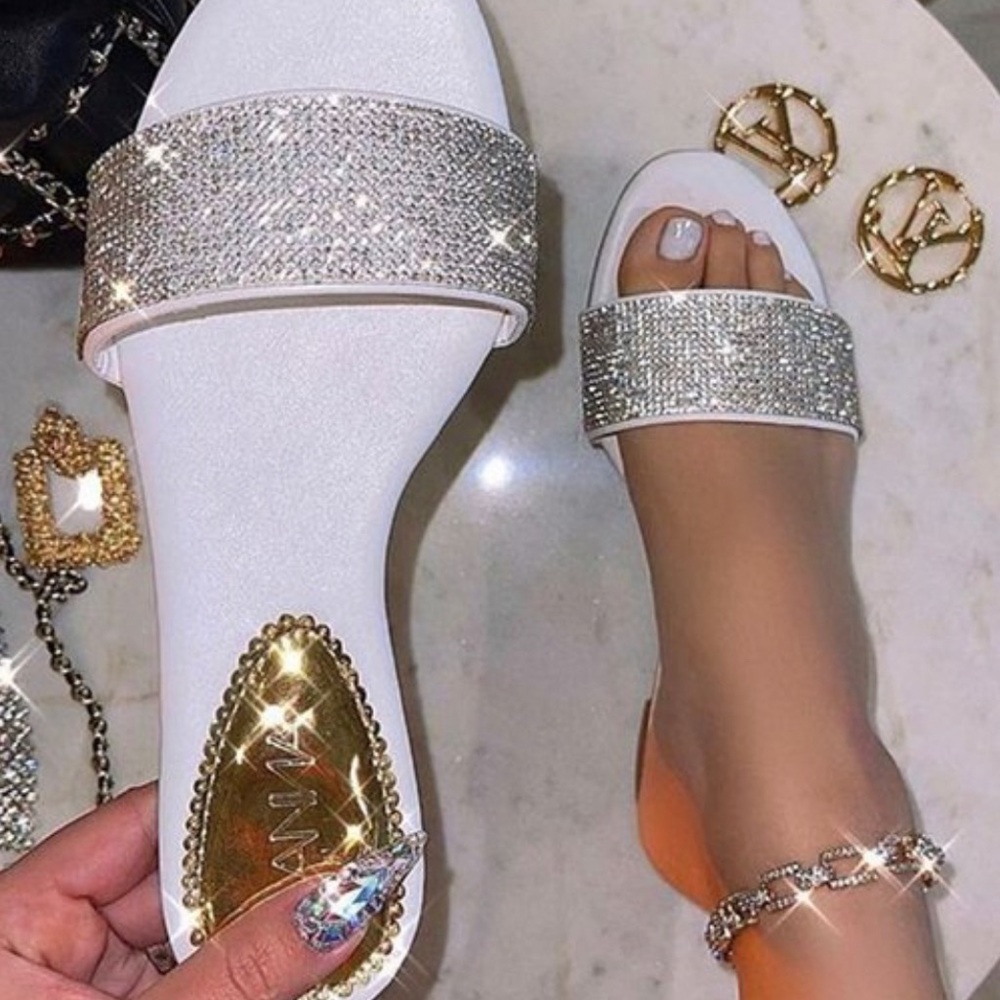 Sandal for women  white and gold